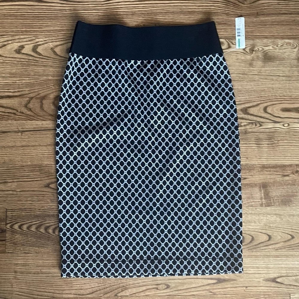 NWT NEW Directions Pencil Skirt